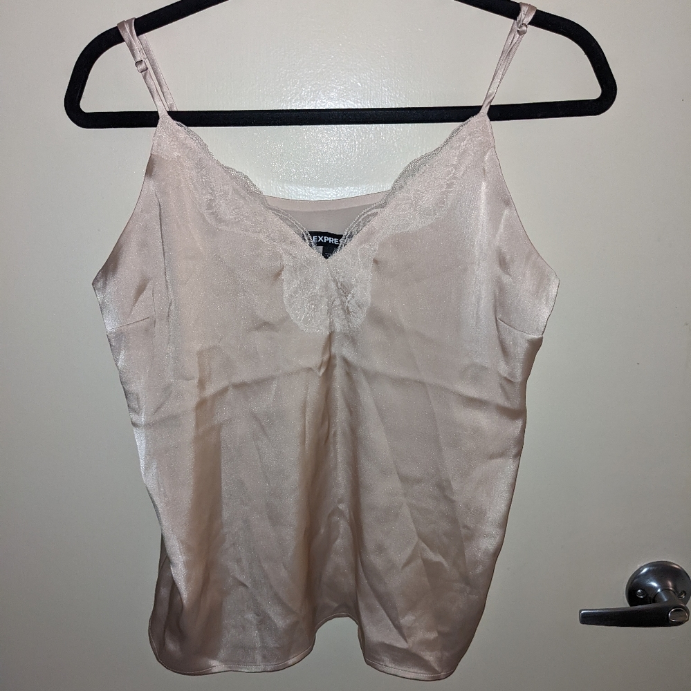 NEW Express Lace Trim Tank - Picture 2 of 4